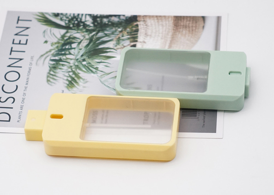 黄色い色38mlのプラスチック噴霧器の詰め替え式のクレジット カードの香水瓶